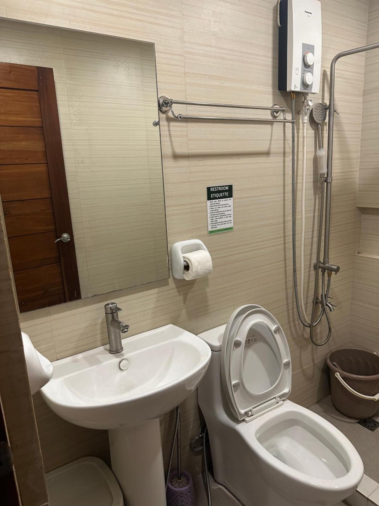 Zj Hometel Coron Luaran gambar